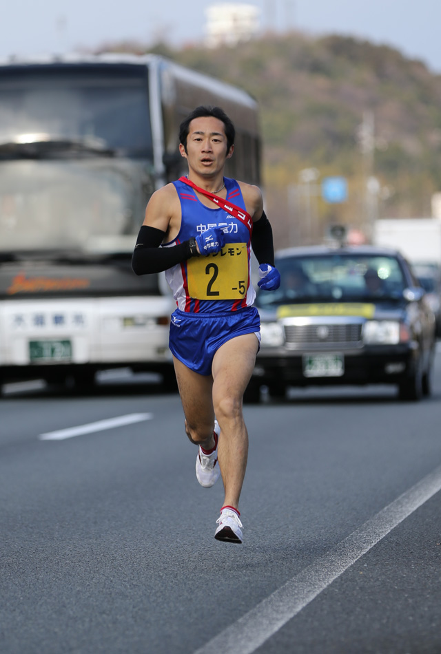 2013中国山口駅伝　尾崎.jpg