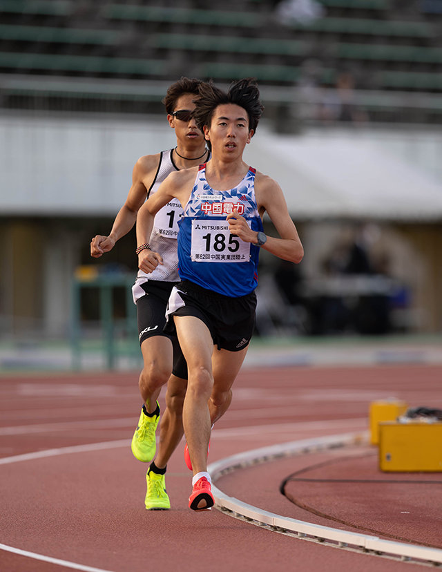 230520中国実業団陸上5000m(三上).jpg