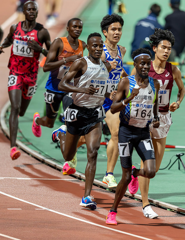 240413金栗記念熊本中長距離5000ｍ（ワウエル）.jpg