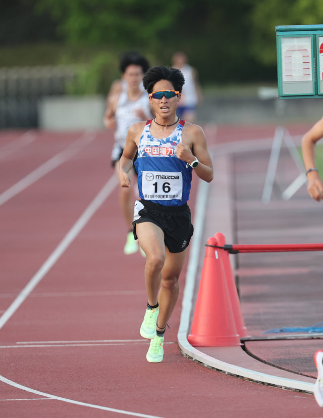 220507中実陸上5000ｍ(大内).JPG