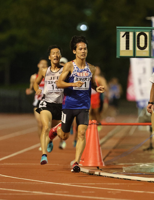 221001中実記録会10000ｍ2組(兼実).JPG