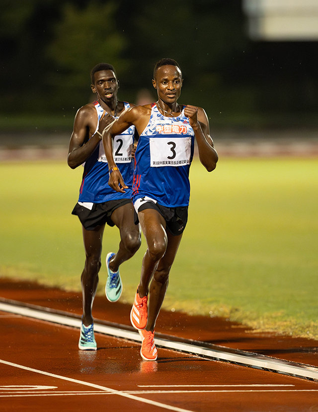 20230930中国実業団記録会5000ｍ(ワウエル).jpg