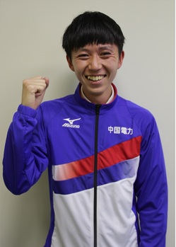 松井選手ユニフォーム姿.jpg