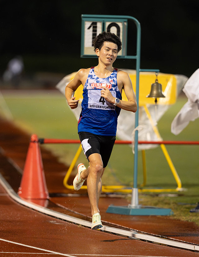 20230930中国実業団記録会10000ｍ(藤川).jpg